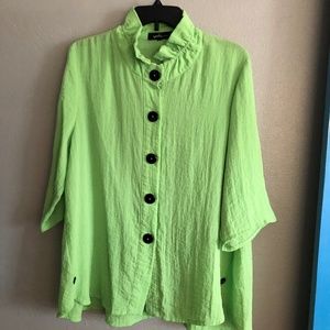 SALE! Yushi light weight jacket or top size L